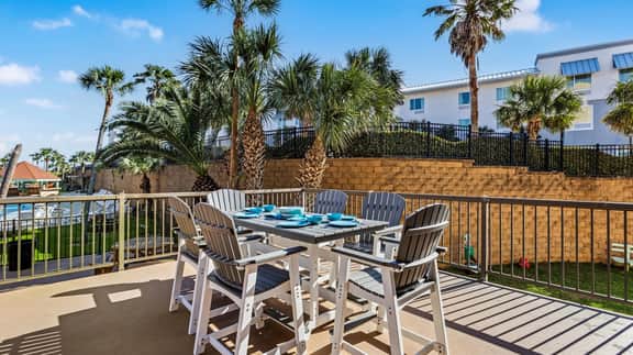 Pool Paradise - Image 5
