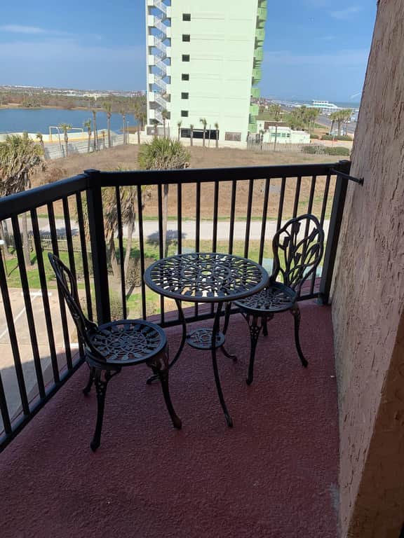 Top of the Palms - Image 5