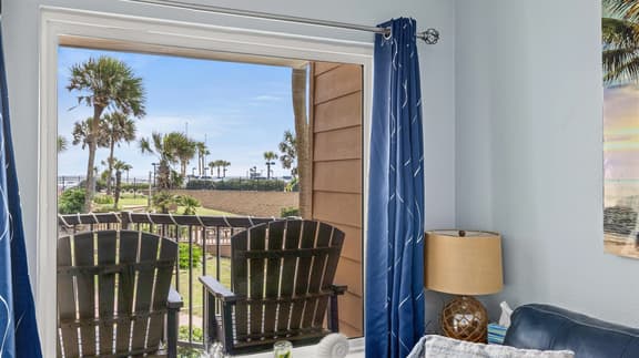Palm Tree Escape - Image 1